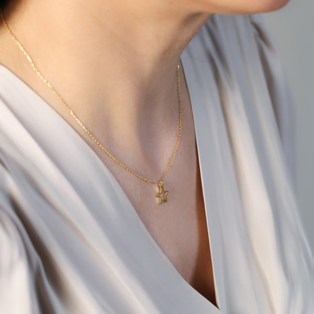 Simple Star Pendant Plain Silver Charm Necklace