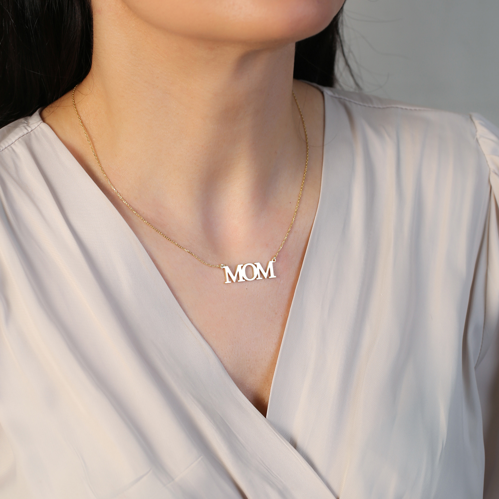 Mom Pendant Plain Silver Charm Necklace